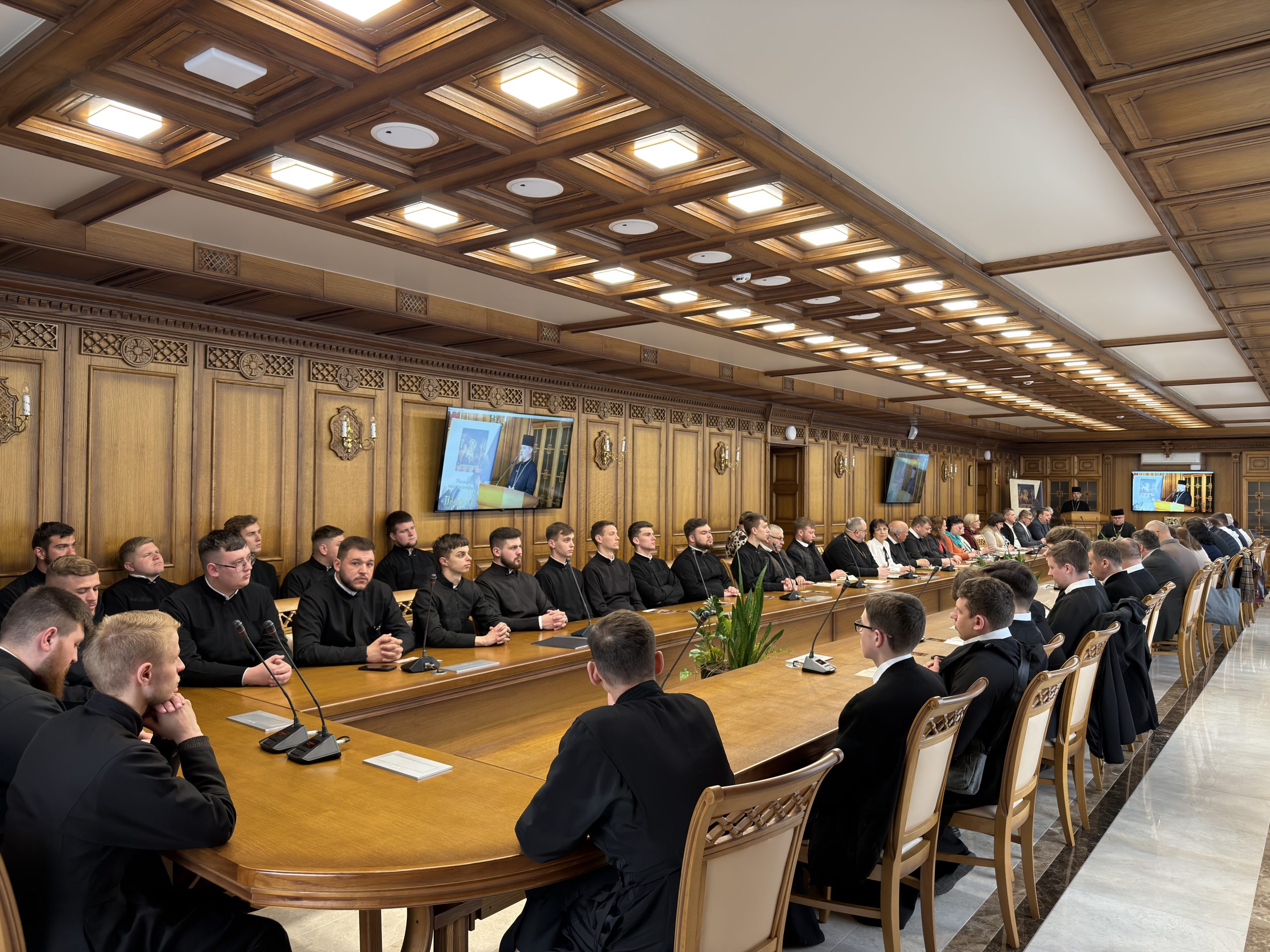 Майбутність народу – у пошуку правди